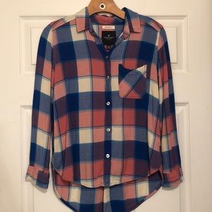 American Eagle Button up